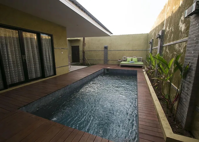 Flamingo Dewata Pool *